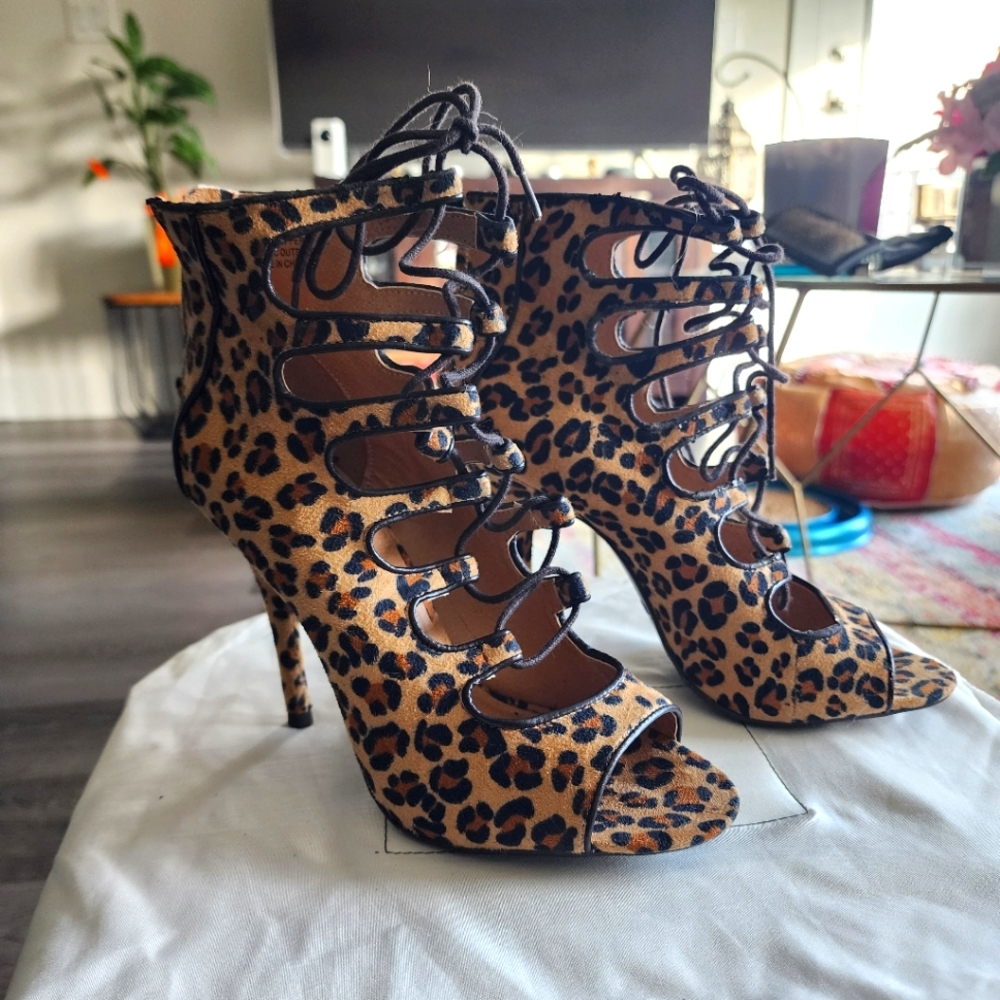 Leopard Lace Up Open Toe Heels | Bakers | Women's 7